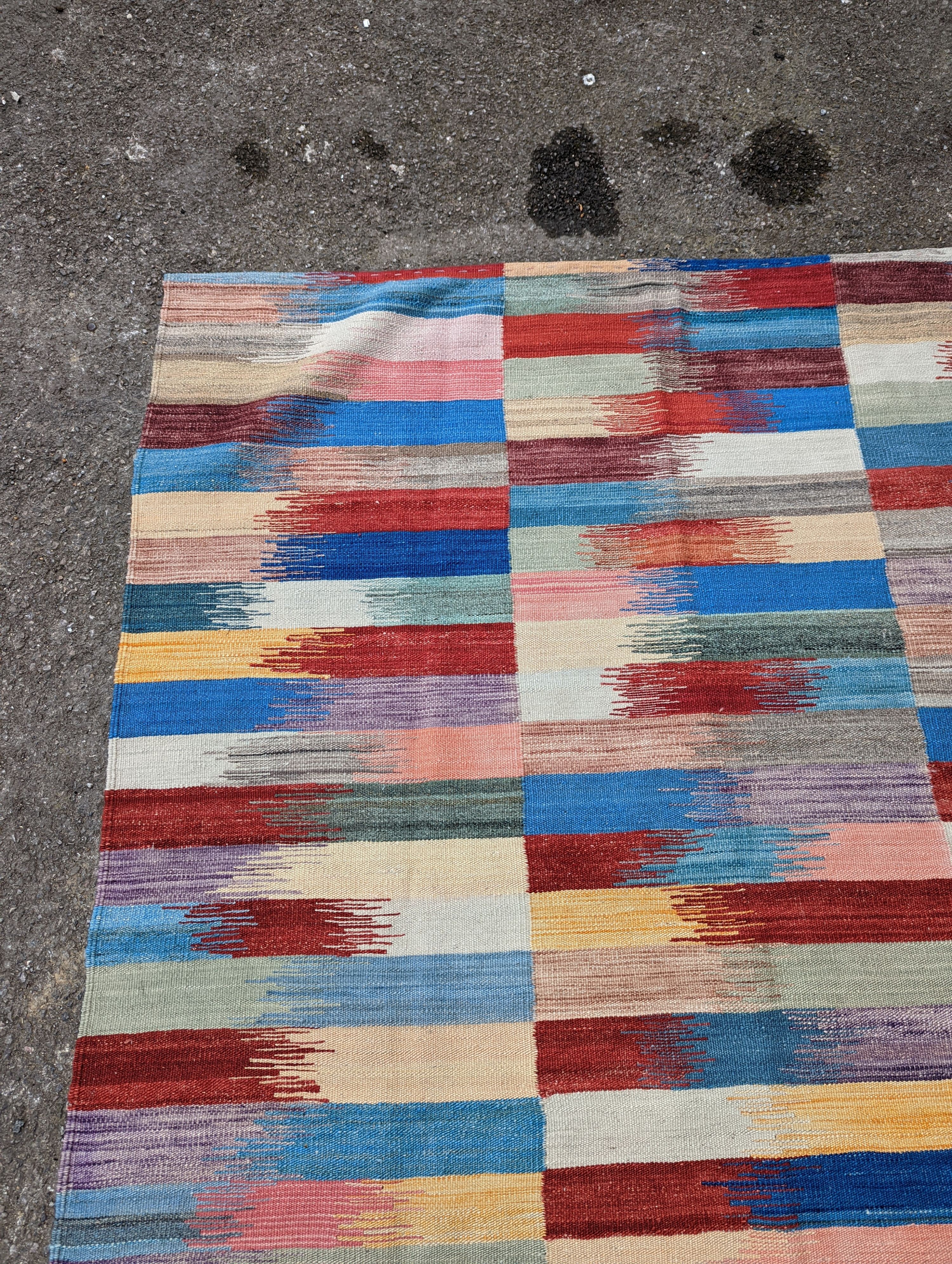 A Paul Smith inspired style Kilim flatweave carpet, 200 x 160cm